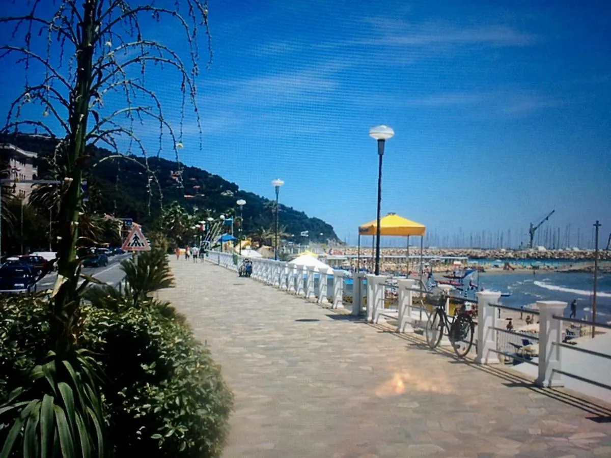 Appartamento Andora Mare 0*,